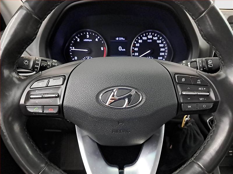 Hyundai i30 (2019) 1.6 CRDi, Tempomat - fotka 15 z 17
