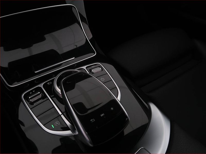 Mercedes-Benz Třídy C (2017) C 200 d, Automat, Serv.kniha - fotka 15 z 17