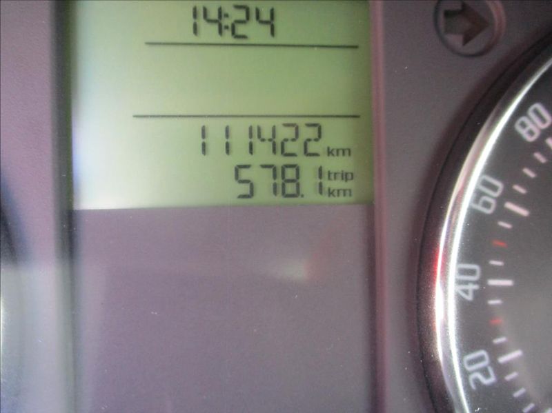 Škoda Fabia 1,2 TSI, klima, servis, tažné, - fotka 20 z 45