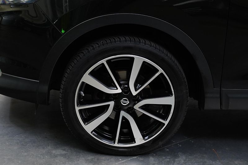 Nissan Qashqai - fotka 10 z 27