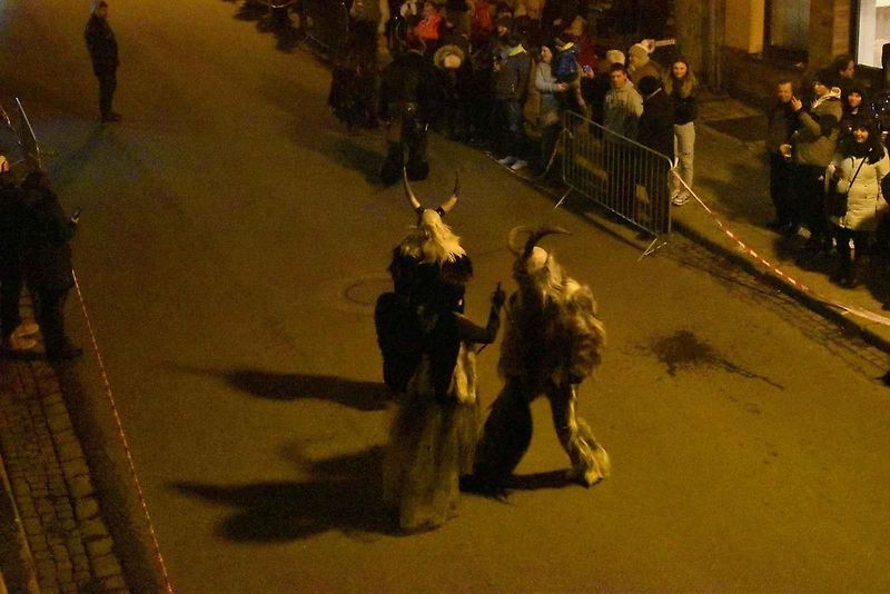 Krampusové a ďábelská vozidla