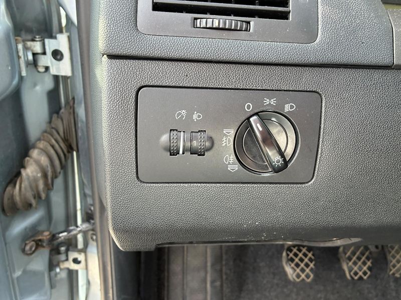 Škoda Fabia (2006) 1.4MPi, 55KW,TEMP., BEZ KOROZE - fotka 17 z 22