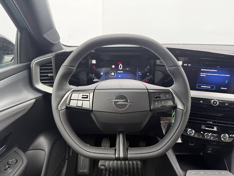 Opel Mokka (2025) HIT MT6 1,2 TURBO - fotka 15 z 24