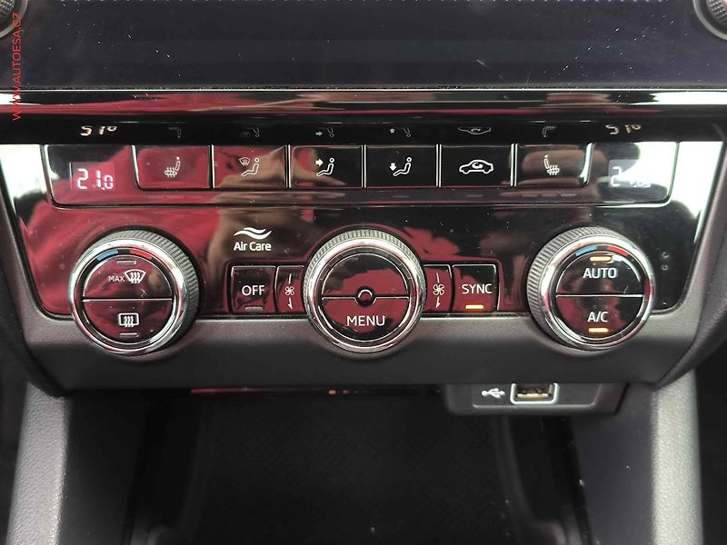 Škoda Octavia (2020) 1.6TDi, 2.maj,ČR, Style, LED - fotka 15 z 21