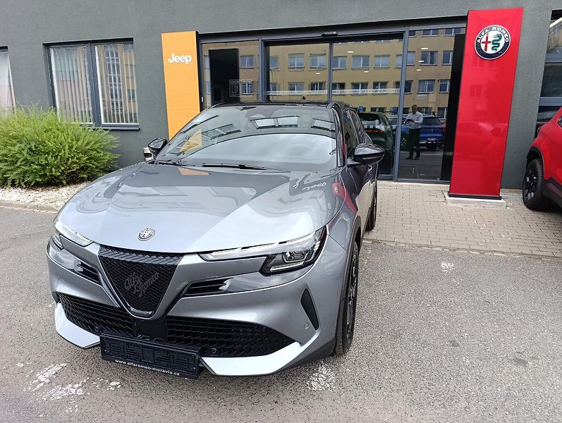Alfa Romeo Junior (2026) Ibrida 1,2 145k eDCT6 - fotka 3 z 20