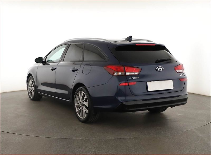 Hyundai i30 (2019) 1.4 T-GDI, Automat, Navi - fotka 4 z 16