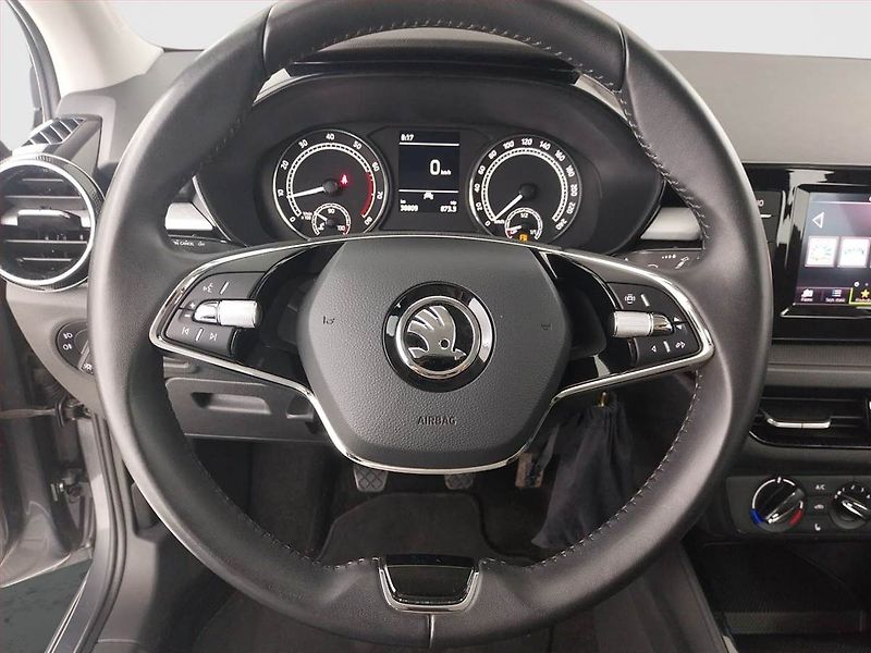 Škoda Fabia (2022) Ambition 1.0, Serv.kniha - fotka 16 z 18