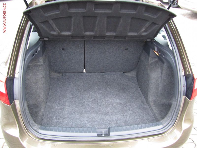 Seat Ibiza (2010) 1.6 TDi, ČR, Style - fotka 7 z 15