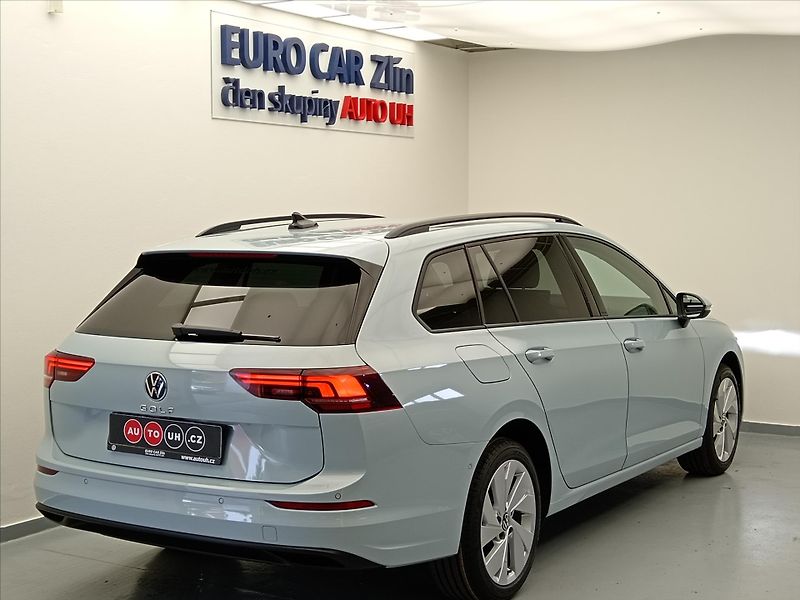 Volkswagen Golf Variant (2025) 1,5 TSI 6g  People - fotka 6 z 21