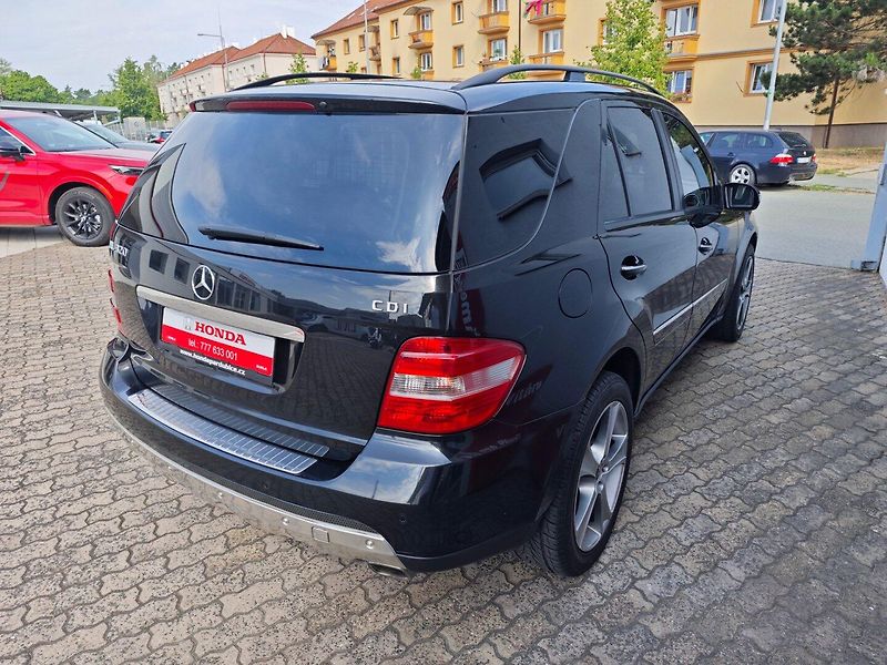 Mercedes-Benz Třídy M (2006) 320CDi 4Matic AirMatic nové ČR - fotka 5 z 47