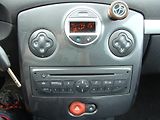 Renault Clio 1.2i, 74 kW, klimatizace - náhled 15