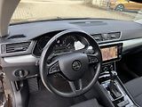 Škoda Superb 2.0 TDI 110 kW DSG, navigace - náhled 12