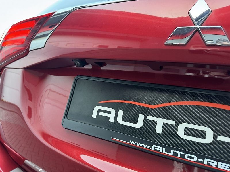 Mitsubishi Outlander (2019) 2.0i Mivec AWD Automat LED - fotka 41 z 48