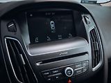 Ford Focus 1.5 EcoBoost Titanium - náhled 16