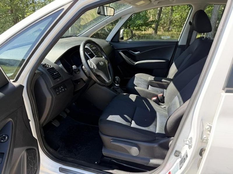 Hyundai ix20 1,4i, koupeno v ČR - fotka 10 z 27
