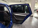 Škoda Octavia 2,0   TDI 110 kW DRIVE LED ACC - náhled 23