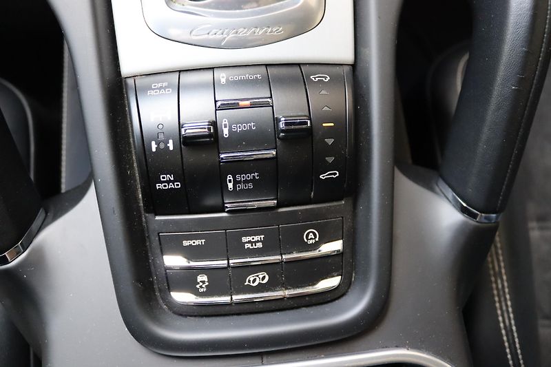 Porsche Cayenne GTS 3.6 V6 324kW 4x4 - fotka 36 z 50