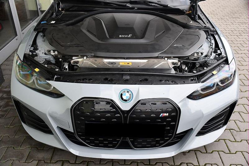 BMW i4 M50 LASER H/K 1M K360° ZÁRUKA - fotka 47 z 47