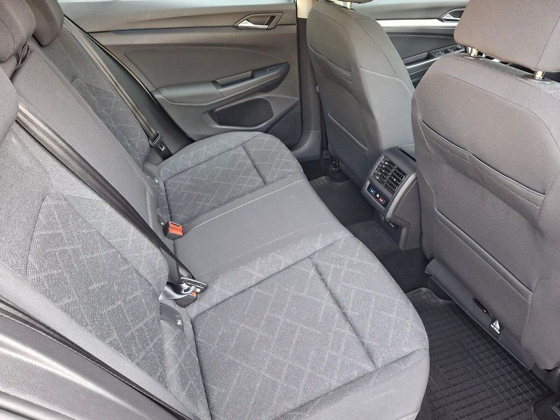 Volkswagen Golf (2020) Life 1,5TSi 96kW - fotka 14 z 33