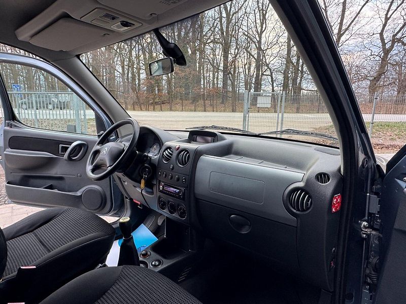 Citroën Berlingo (2008) 1.4 Klima - fotka 15 z 30