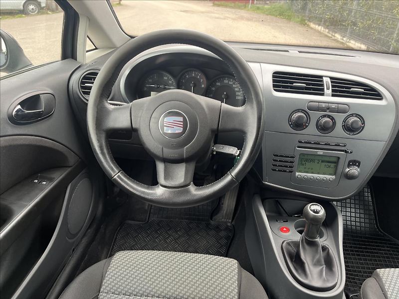 Seat Leon 1,4 MPi 63KW KLIMA ČR - fotka 14 z 30