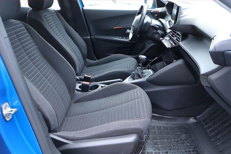 Peugeot 2008 (2020) 1.2 PureTech, Serv.kniha - fotka 9 z 24