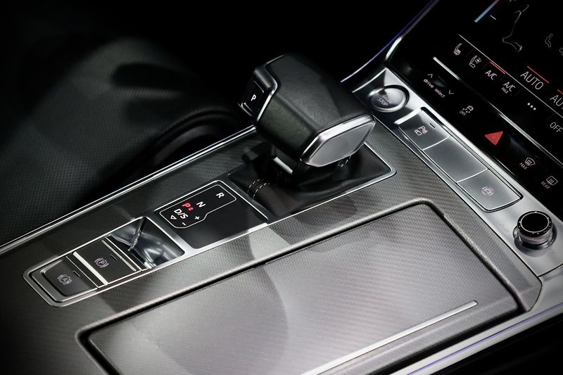 Audi A7 55 TFSI 3.0 V6 quattro S line - fotka 27 z 60