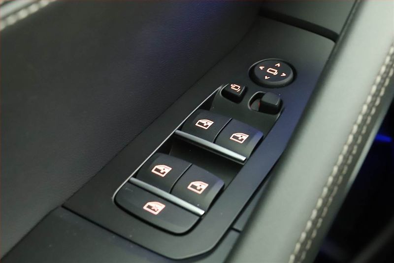 BMW X6 (2025) xDrive40i - fotka 20 z 21