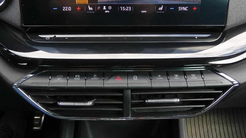 Škoda Octavia 2,0 TDI Style - fotka 17 z 25