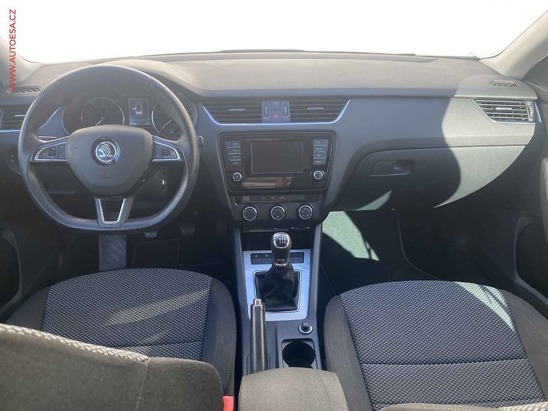 Škoda Octavia (2014) 1.2 TSi, Ambition, +kola - fotka 8 z 17