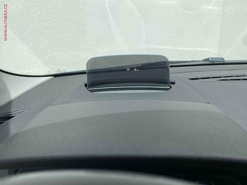 BMW Řada 2 (2016) 2.0 i 220 i, Sport Line, AT - fotka 20 z 21