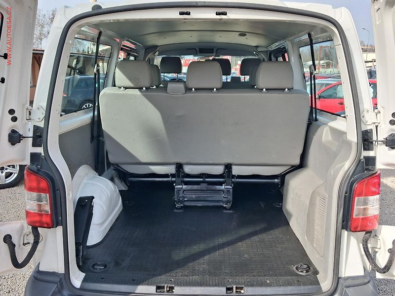 Volkswagen Transporter (2013) 2.0TDi L2 9míst, 103kW, AC - fotka 7 z 15