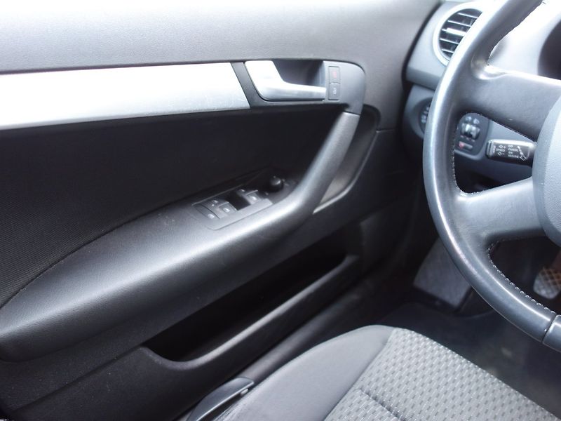 Audi A3 (2009) 2.0TDi 103kW MAN -SERVISOVÁNO - fotka 11 z 34
