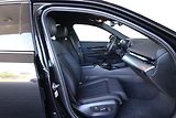 BMW Řada 5 520d xDrive - náhled 23