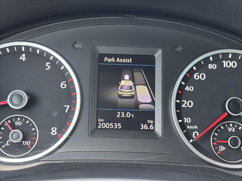 Volkswagen Tiguan 2,0 TSi 4x4 AT R-Line TOP STAV - fotka 37 z 40