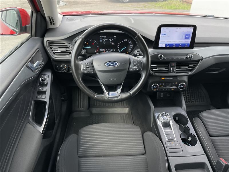 Ford Focus 1,5 Ecoblue AT8 Titanium Style - fotka 7 z 23