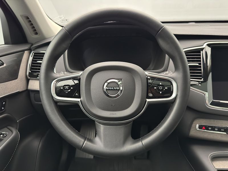 Volvo XC90 T8 AWD RECHARGE BRIGHT PLUS CZ - fotka 3 z 55