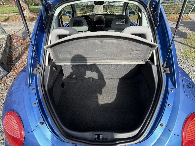 Volkswagen New Beetle 1,9 TDi 66 kW  Klima,VyhřSedad - fotka 24 z 32
