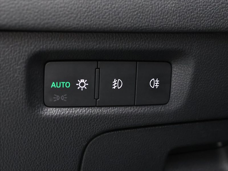 Škoda Octavia 2.0 TDI Ambition CZ 1.Maj. DPH - fotka 16 z 37