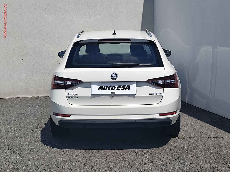 Škoda Superb (2018) 2.0 TDI, 2.maj,ČR, AC, TZ - fotka 5 z 28