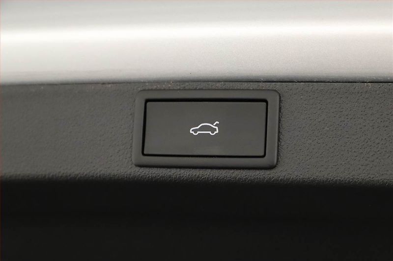 Škoda Octavia (2025) 1.5 eTSI mHEV, Sportline - fotka 11 z 19