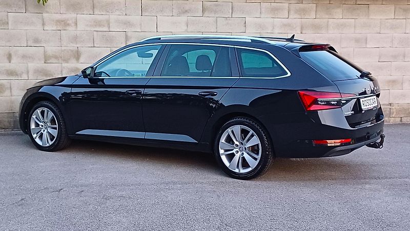 Škoda Superb 2.0 TSI 140kW WEBASTO-TZ-DPH  - fotka 7 z 37
