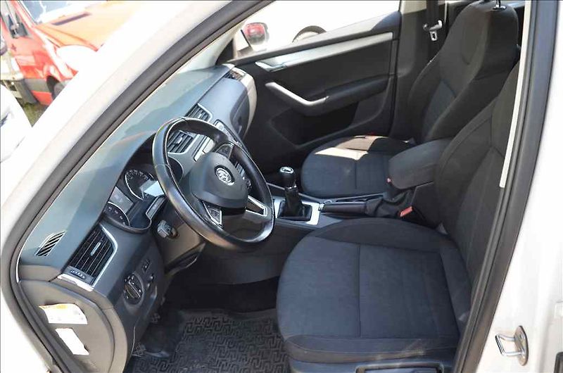 Škoda Octavia (2016) 1,6 TDI - fotka 19 z 23