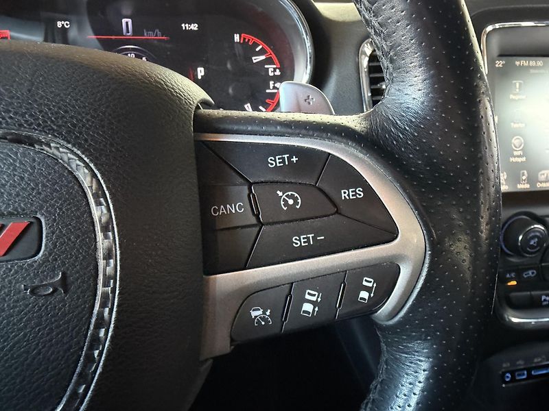 Dodge Durango  5,7 Hemi R/T 4x4 - fotka 22 z 35