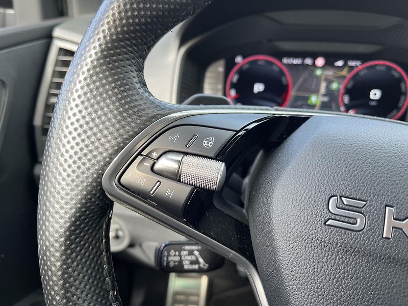 Škoda Karoq Sportline 1,5 TSI DSG7 110 kW - fotka 13 z 23