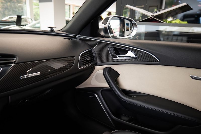 Audi RS 6 Bang&Olufsen/360 - fotka 17 z 26