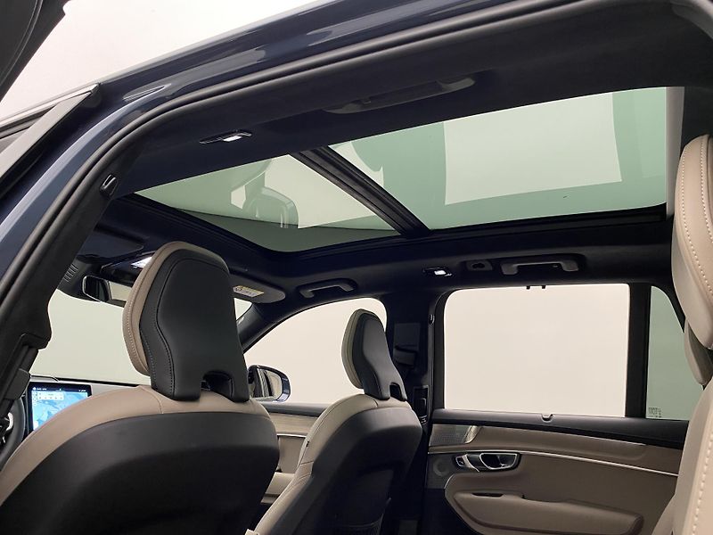 Volvo XC90 T8 AWD RECHARGE BRIGHT ULTRA 7 - fotka 31 z 73