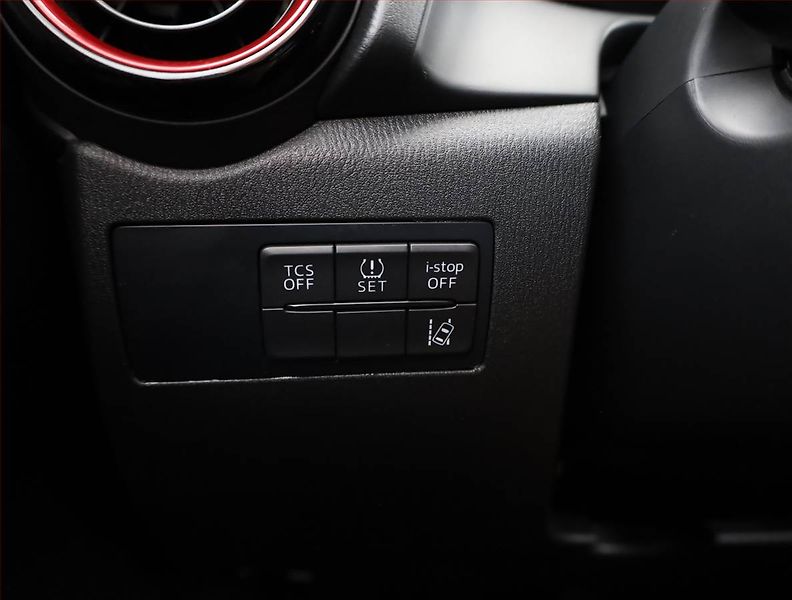 Mazda CX-3 (2016) 2.0 Skyactiv-G, Navi, Tempomat - fotka 16 z 18