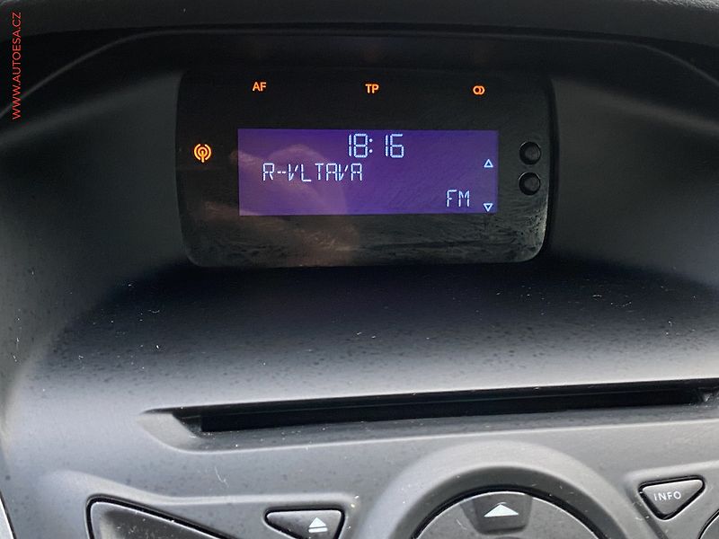 Ford Focus (2011) 1.6 Ti, Trend - fotka 15 z 15