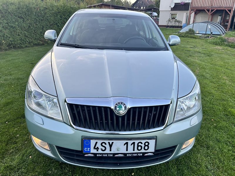 Škoda Octavia 1.6TDI 77KW,DIGIKLIMA,WEBASTO - fotka 2 z 45